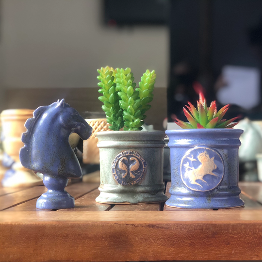 Set Of 2 Succulent Pots & Horse Figurine | Planter Decor Classic Style Clay Succulent Cactus