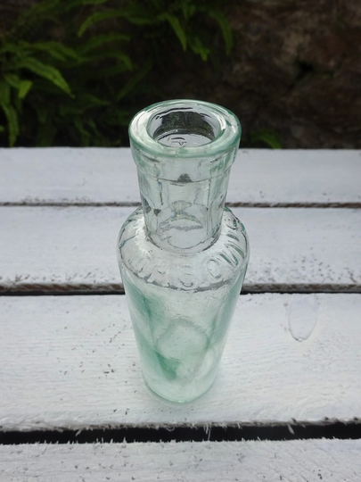 Antique Mason's Extract Bottle, Victorian Aqua Glass Bottle Herbal Health Drink. Herb Beer, Botanic Beer. Bud Vase, Tablescaping, Home Decor
