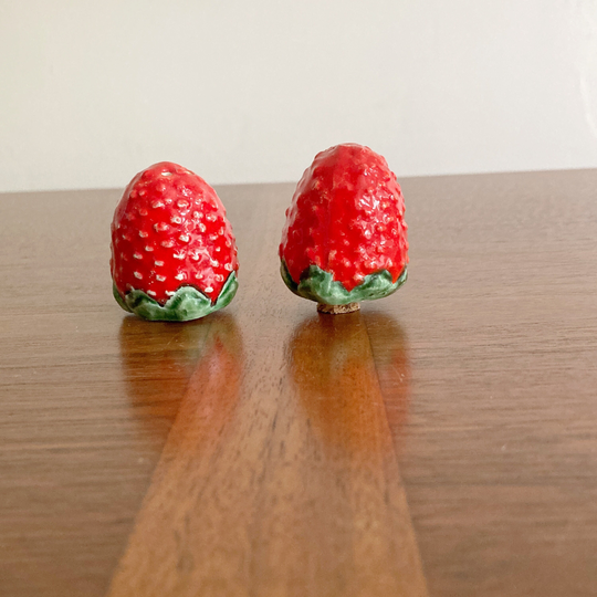 Ceramic Strawberry Shakers, Vintage Salt & Pepper Fruit Shakers