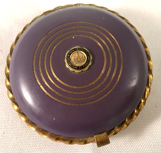 Art Deco Vee Vanity New York University Commemorative Purple Enamel Compact With Goldtone Frame Powder & Rouge Compartment