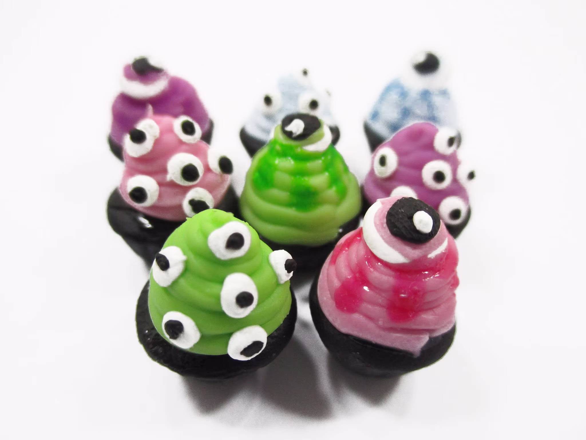 Dollhouse Miniature Food Halloween Seasonal Mixed 8 Monster Eyes Cupcake 16090
