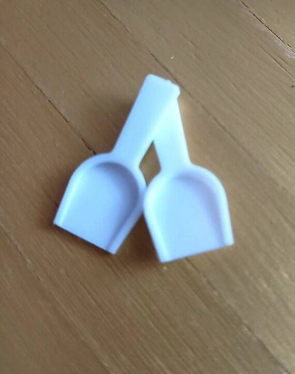 Powder Scoop Pack Of Two. For Your Vintage Compact. To Decant Face