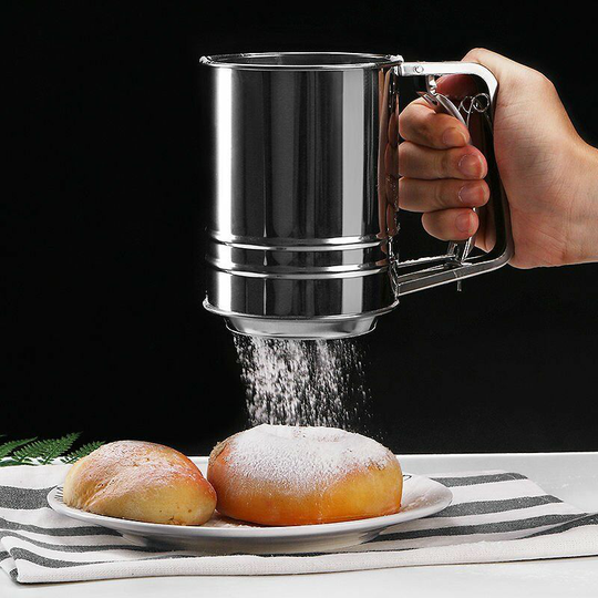 Flour Sifter - Powdered Sugar Cocoa Sifter - 13cm High Flour Shaker Handheld Cup Shaped Powder Filter - Baking Stainless Steel Stirrer Sifter Cup