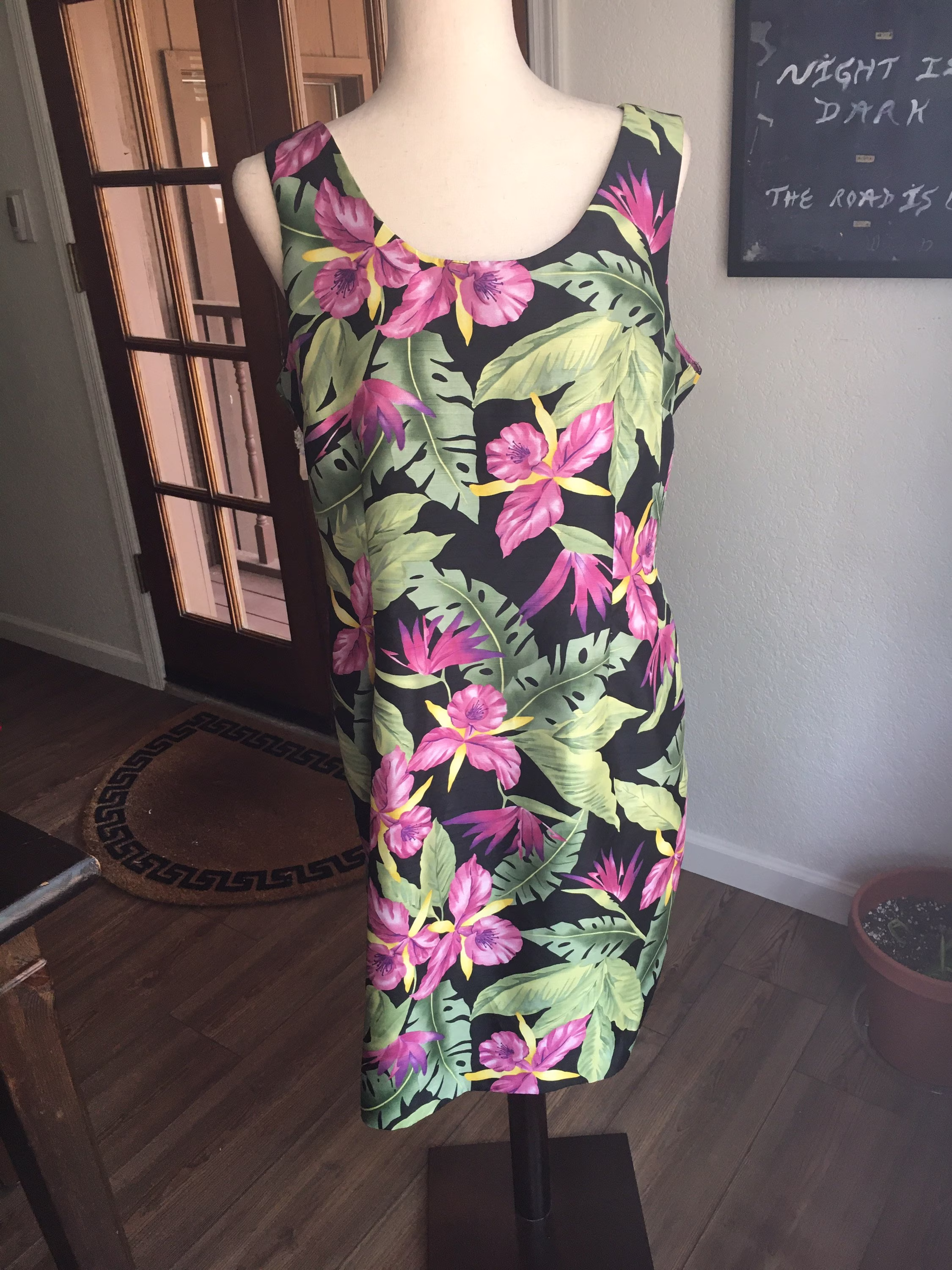 80S 90S Vintage Hawaiian Print Summer Dress - Sleeveless Hawaii in Purple + Green Tropical Hibiscus Floral R & K Originals 12P
