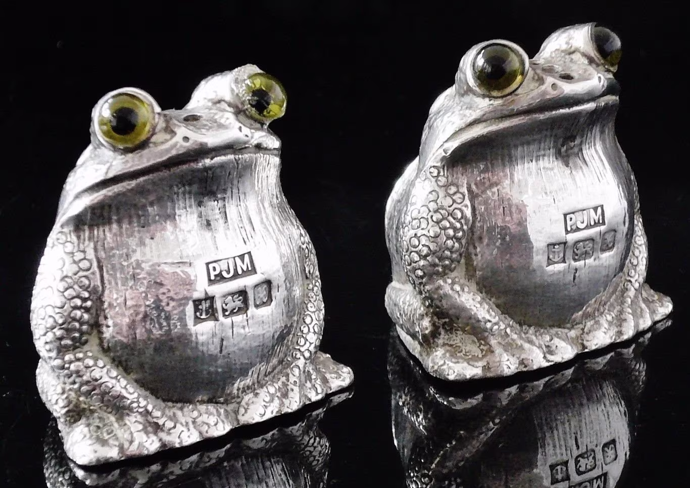 Silver Frog Salt & Pepper Pots, Sterling, Cruet, English, Novelty, Hallmarked Birmingham 1997, Period Jewellery Manufacturing, Ref381W