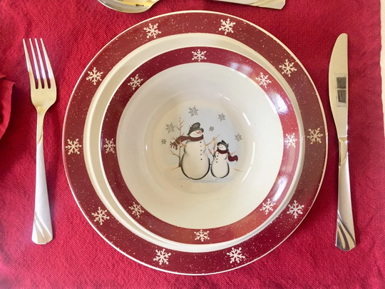 Royal Seasons Stoneware Dinner Plates, Coupe Cereal Bowls & A 10