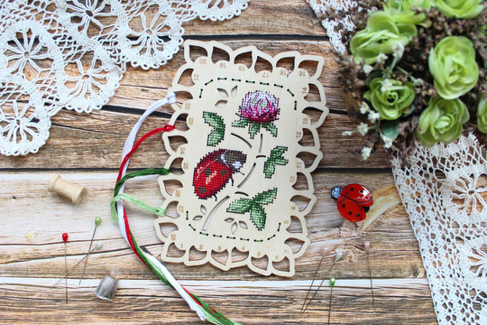 Ladybug Plywood Thread/Floss Organizer. Cross Stitch Kit On Mp Studia. O-040