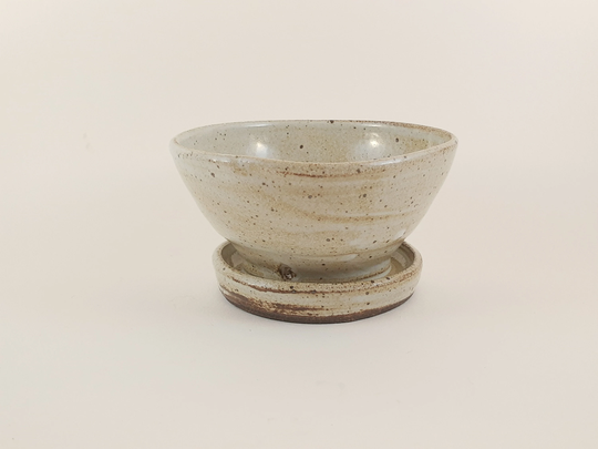 Speckled White Ceramic Pot With Fused Plate | Succulent Vase