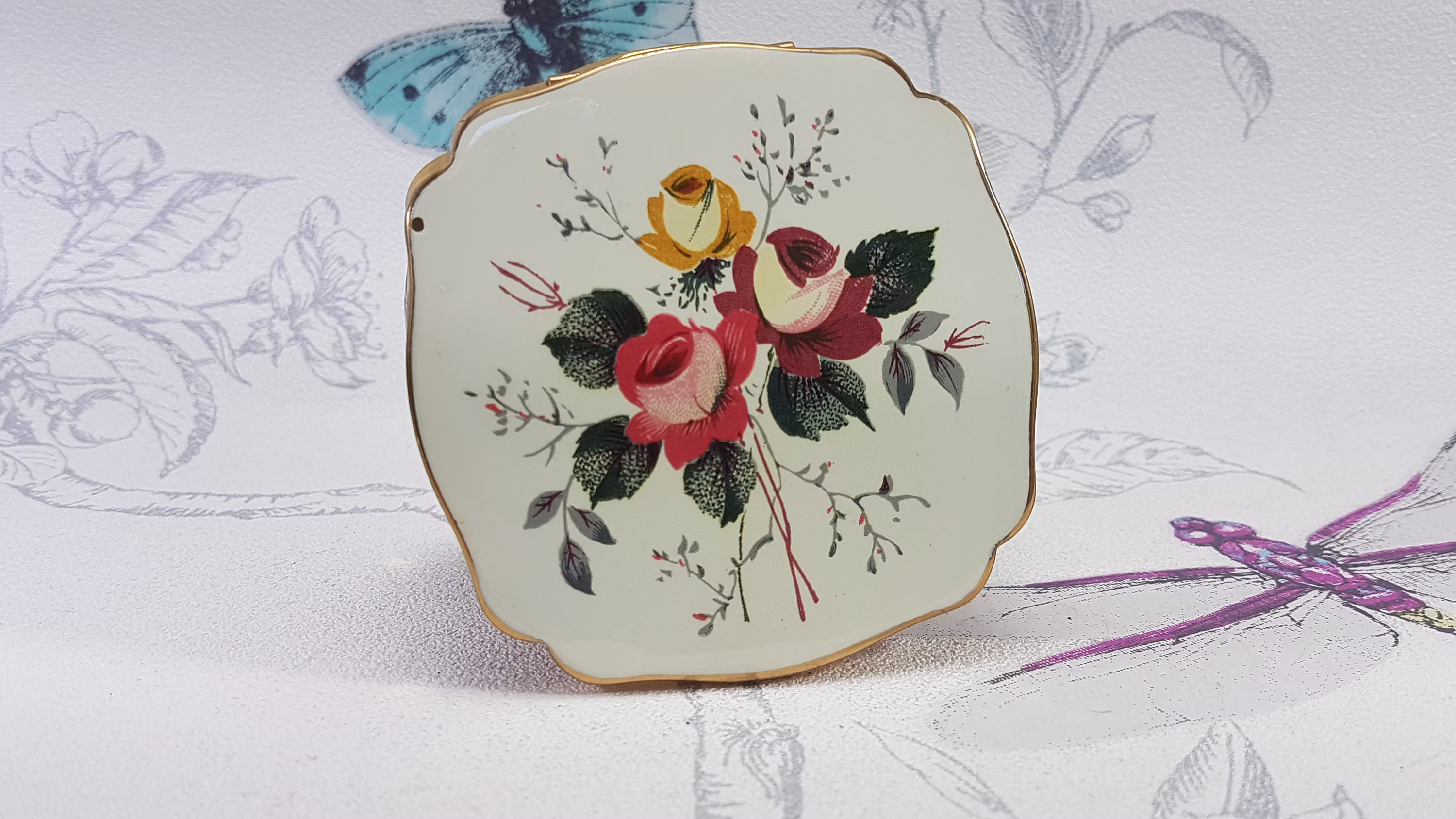Vintage Melissa Compact, Enamel Roses Powder Vintage Compact Mirror, Collectable Gifts For Her