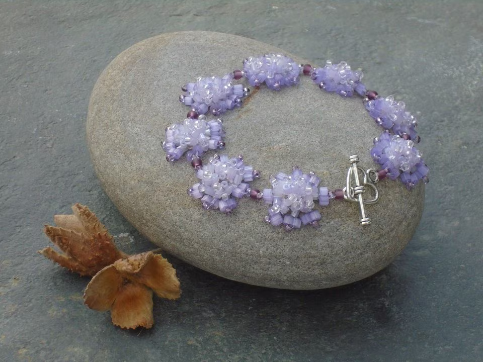 Field Scabious Bracelet, Seed Bead in Pale Lavender, Silver & Purple Seed Beads, UK Seller