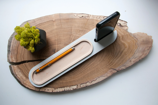 Phone Stand Holder For Desk Small Decor Office Gift Cute Organizer Pen Gaming Accessories Gift Boyfriend
