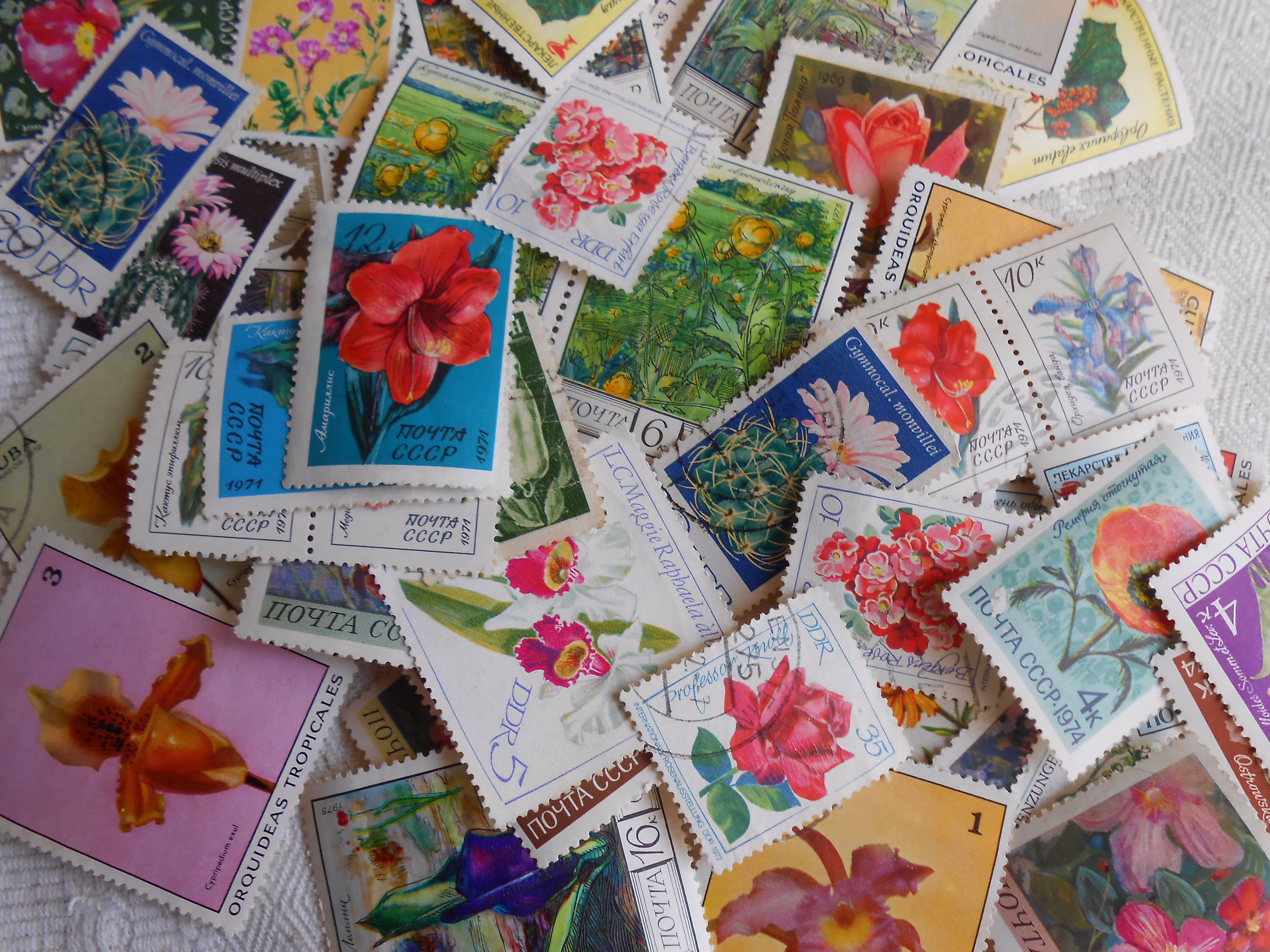 Set Of 27 Vintage Postage Stamps Original From 1960-1970S Flowers Medicinal Plants Flora Plants Philately Collectibles Papers