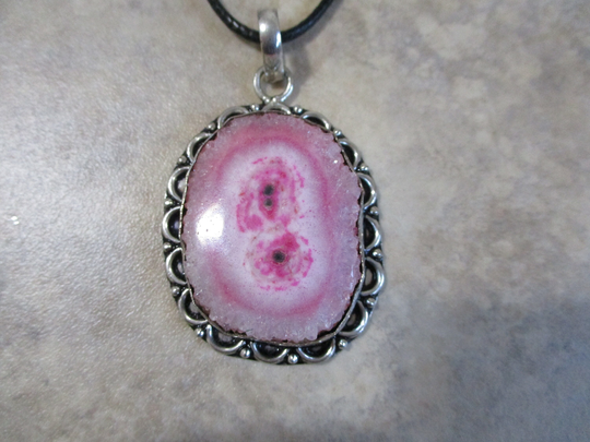 Antique Design Solar Quartz Pendant Pretty Powder Pink Pendant With This Is A Gorgeous Pendant