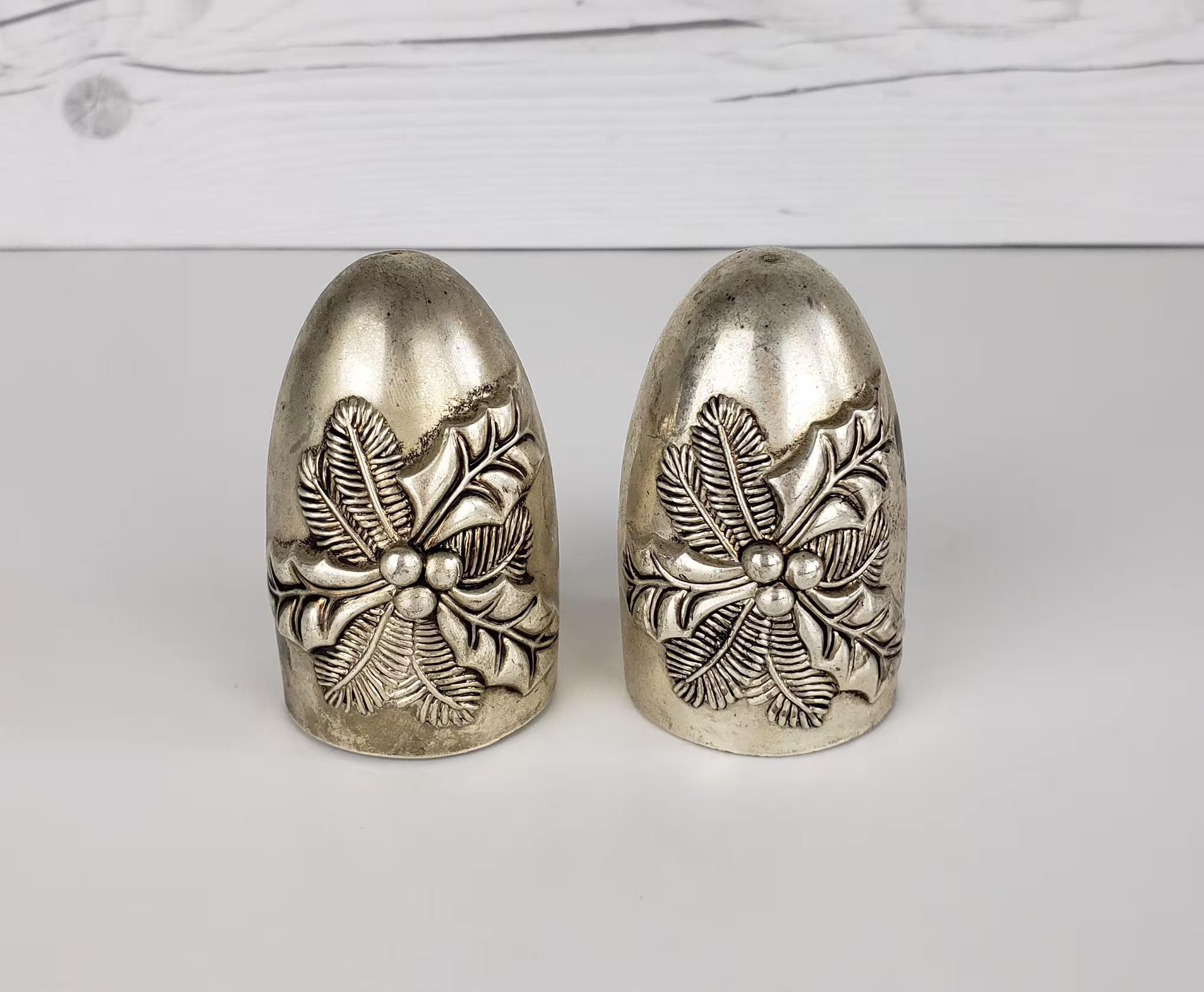 Vintage Holly Christmas Silverplated Salt & Pepper Shakers, International Silver Company