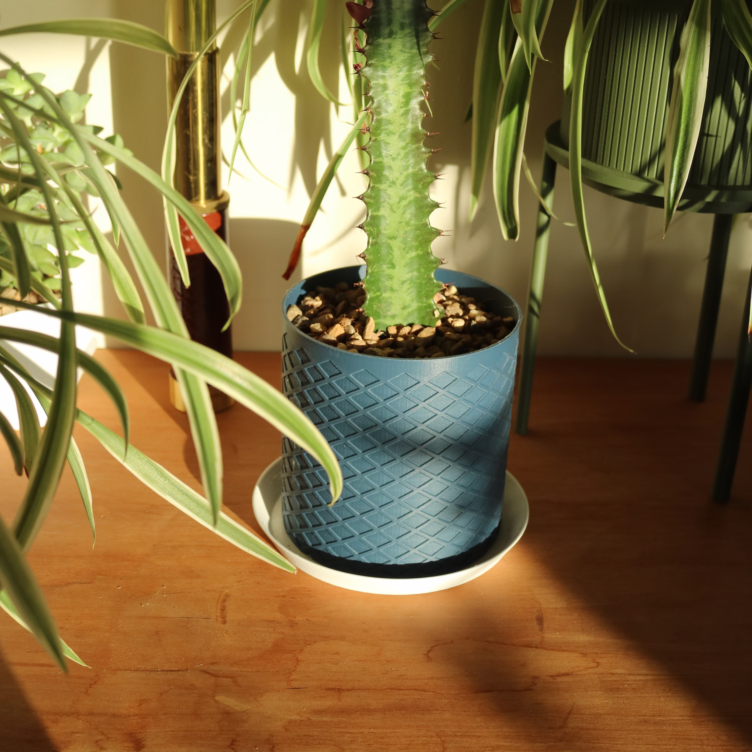 Indoor Plant Pot - Diamond Pattern Pot/Planter Eco-Friendly, Sustainable, Biodegradable Plastic Gift Present 3Deco 3D Printed