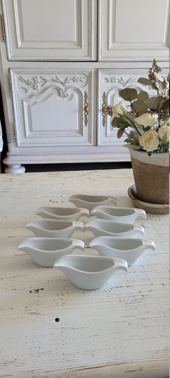 Set Of 8 Vintage White Mini Gravy Dish, Ceramic Petite Gravy/Sauce Boat