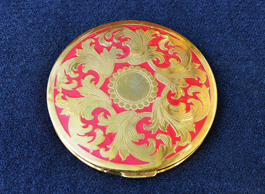 Rex Fifth Avenue Brass & Red Enamel Flapjack Powder Compact, Including Original Sifter & Puff, Vintage Retro 1940S Beauty