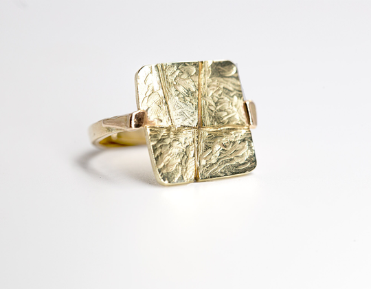 Solid Gold 18K Fragments Ring, Organic Texture Statement Unique Band Strong Presence Dramatic Ring