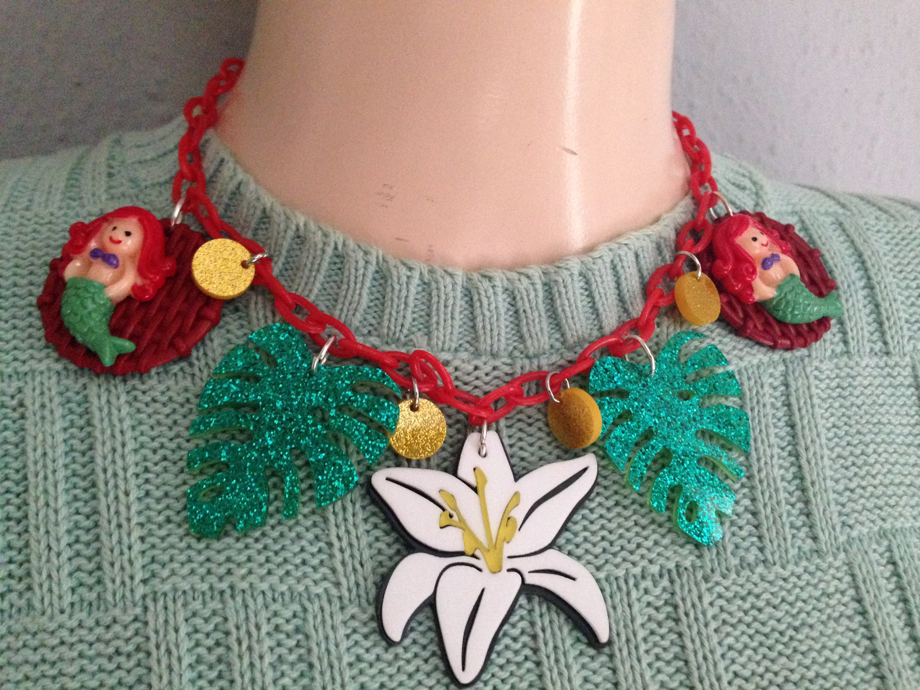 Handmade Charm Necklace Pinup Vintage Mermaid Coco Carmen Miranda Rockabilly Exotic Imitated Ratan Hawaii Hibiscus Resin Collar Halskette
