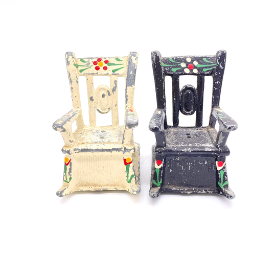 Vintage - Cast Iron Rocking Chairs Salt & Pepper Shakers Porch Chair Amish Old Fashioned