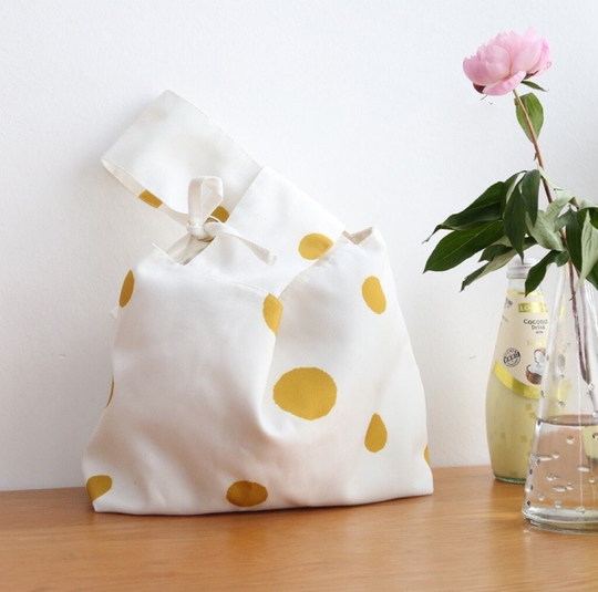 Kimono Wrist Lunch Bag, Organized Lunch Travel Gift Bag