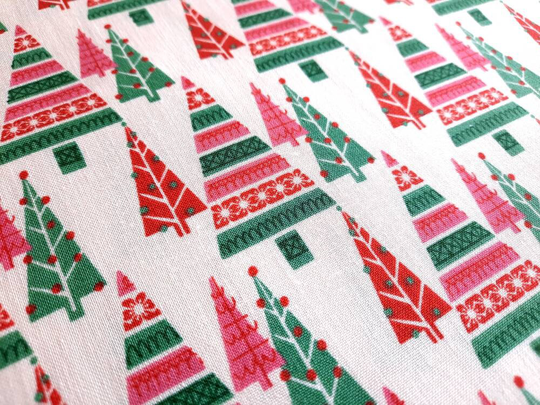 Pretty Pines Organic Cotton Quilting Fabric, Mod Retro Christmas Tree Cloud9, By The Yard Or Half