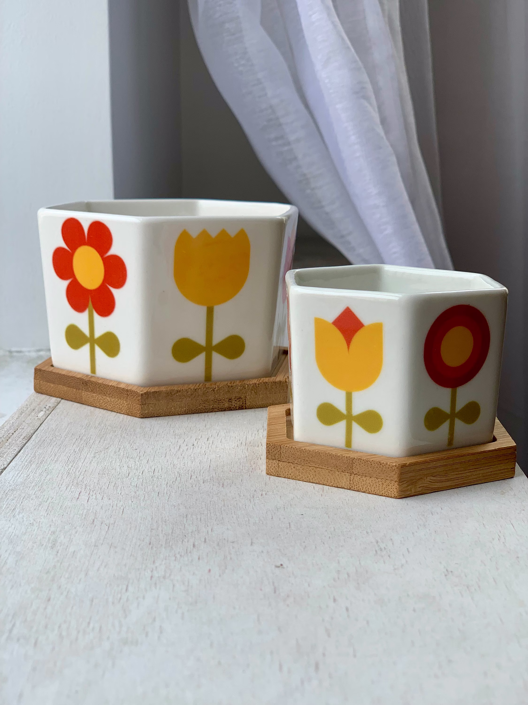 Retro Floral Handmade Hexagonal Ceramic Planter With Bamboo Dish | 60S & 70S Inspired Indoor Mini Succulent Pots