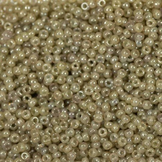 Miyuki Seed Beads 15/0, 2374 - Celery, 10 Gr Pack