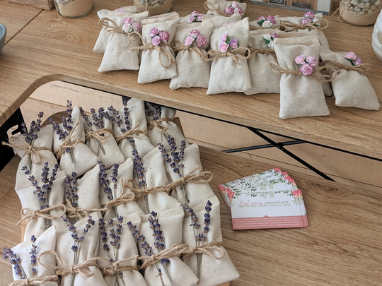 Natural Cotton Sachets Filled With Dried Lavender Or Rose & A Sprig & Twine
