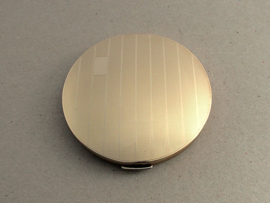Vintage Stratton Powder Compact, Gold Colour, Stripes & Cartouche, Minimalist Style, C. 1970S Est, Dia 3 1/4