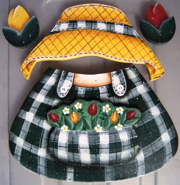 May Garden - Wooden "Seasonal Bear N Friends