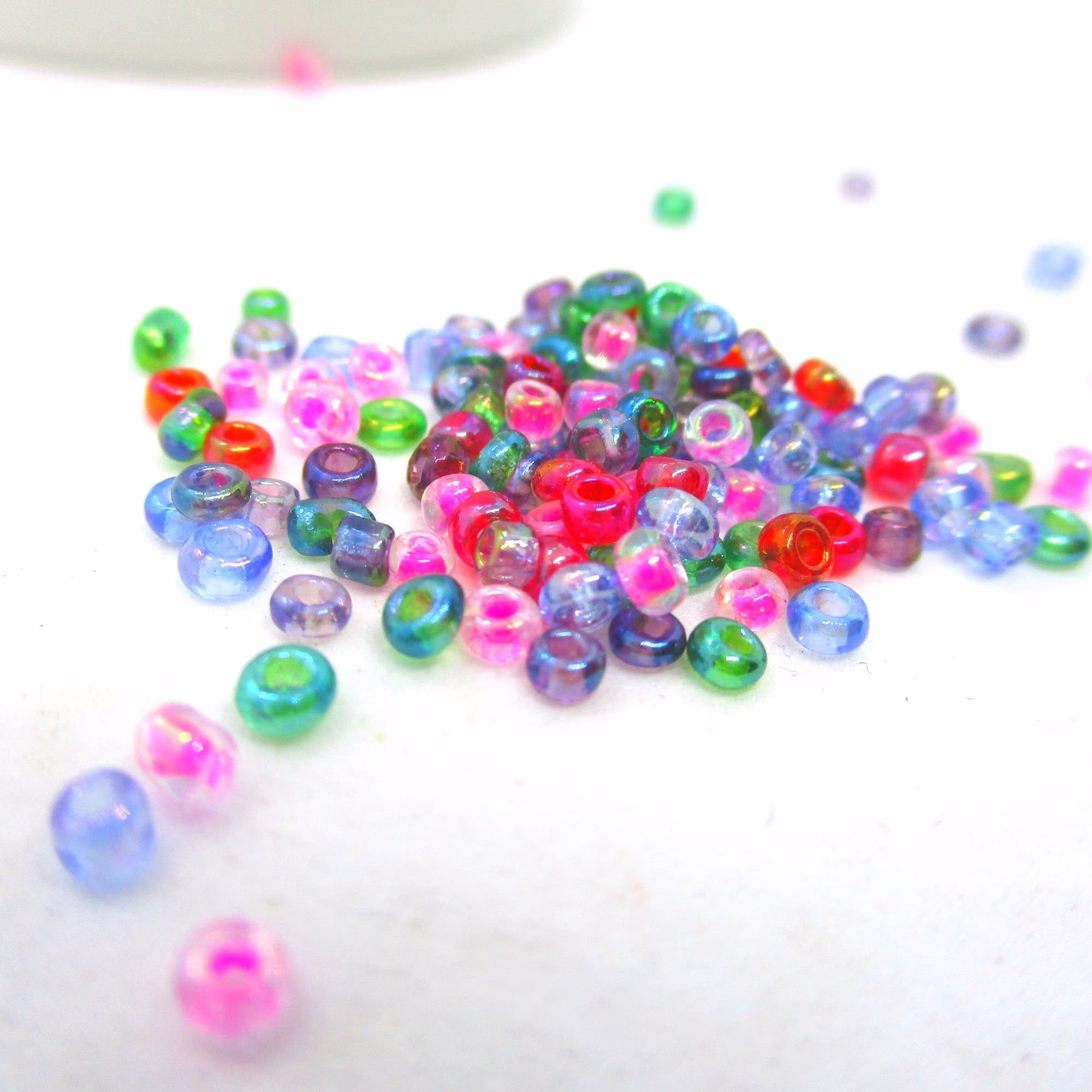 Mixed Round 10/0 Seed Rocailles, 2mm Beads, 20 Grams