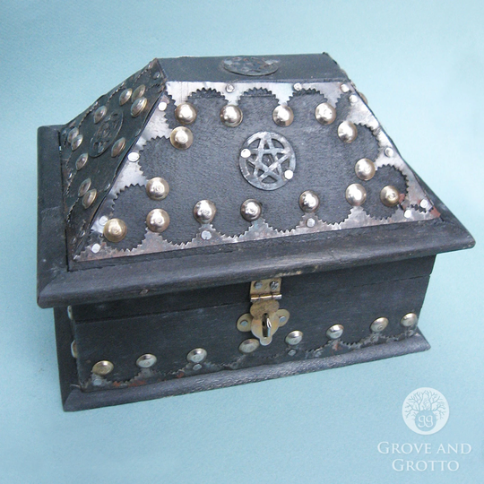Salem Pentagram Chest