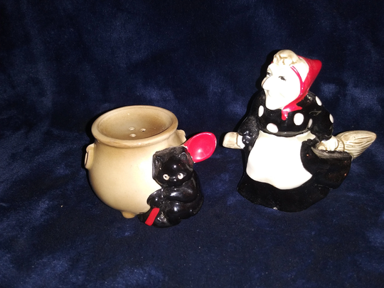 Rare Vintage Fitz & Floyd Witch, Cauldron Kitty Salt Pepper Shakers-Set Of Two