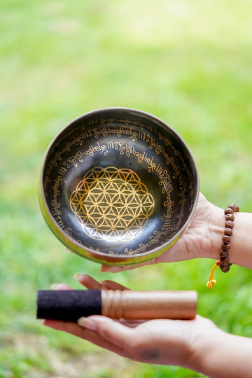Seasonal Sale -Singing Bowl For Sound Meditation & Chakra Healing | 7 Inch Size With Free Shipping Worldwide
