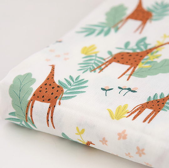 Giraffe World | Organic Double Gauze Fabric By The Yard Printed Baby Muslin Swaddle Cotton Blanket Burp Cloth Made in Korea 152cm 60