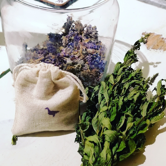 Lavender & Mint Bag...fragrance Sachet.. Headache Relief...relaxation..wedding Favour.. No Plastic.. Positivity.. Handpicked..no Chemicals