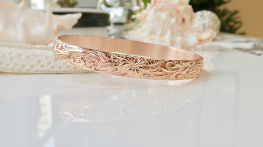 14 Karat Solid Gold 8mm Personalized Hibiscus Flower Bangle | Hawaiian Heirloom Fine Jewelry Made in Hawai'i