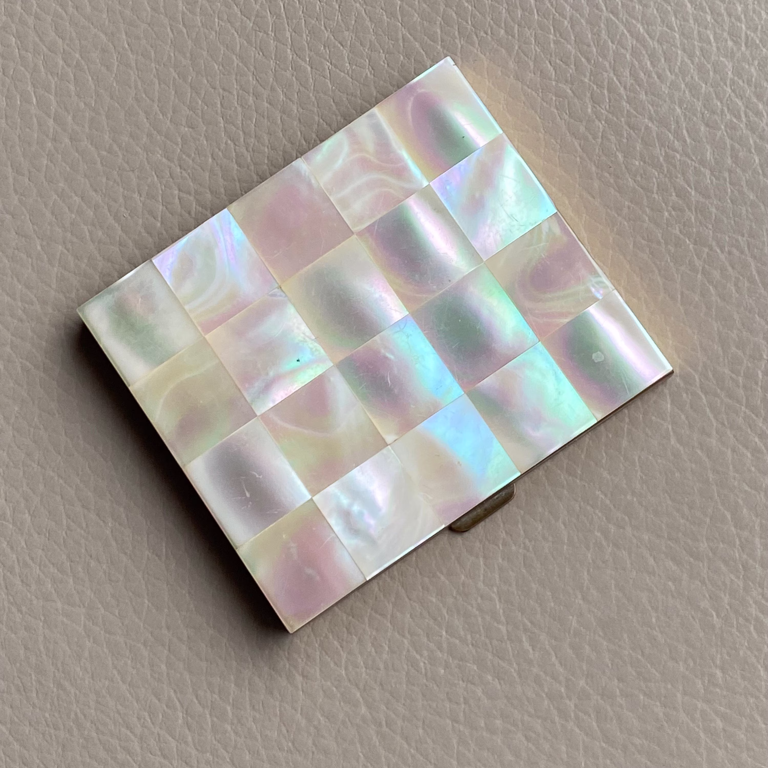 1940S Powder Compact Vintage 1950S Mother Of Pearl Belgian Manhill Belgium