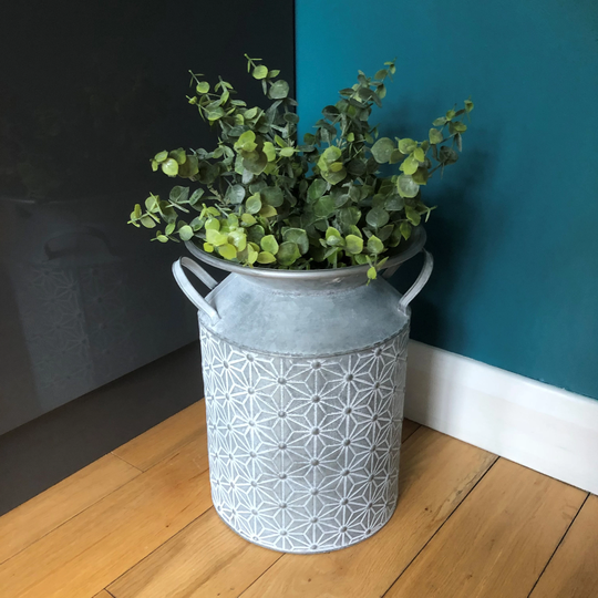 Flower Bucket. Gorgeous Huge Geometric Shabby Chic Daisy Churn Planter Flower Bucket. 34.5cm High