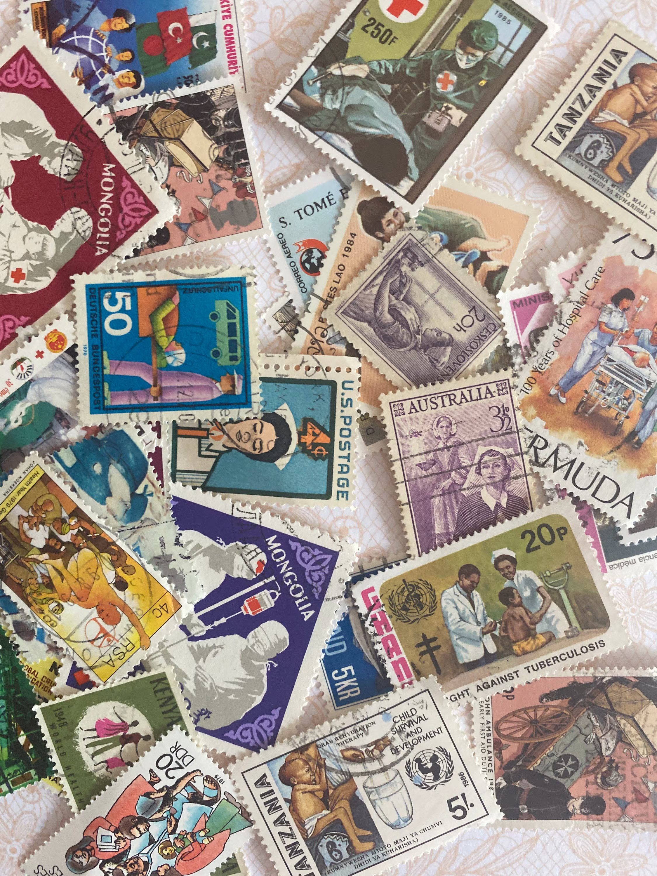 Medicine Theme Postage Stamps. Collecting, Crafting, Card Making, Junk Pack 20