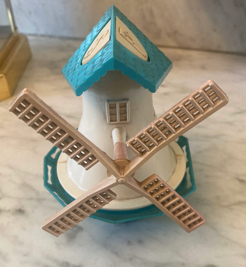 Vintage Plastic Windmill Salt & Pepper Shaker Set With Sugar Bowl Base