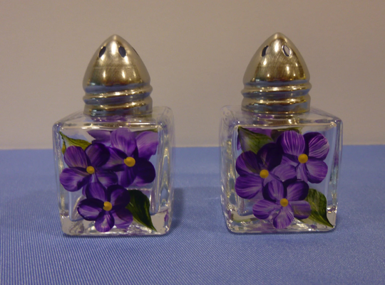 Hand Painted Mini Salt & Pepper Shakers Purple Daisies Violets Table Decor