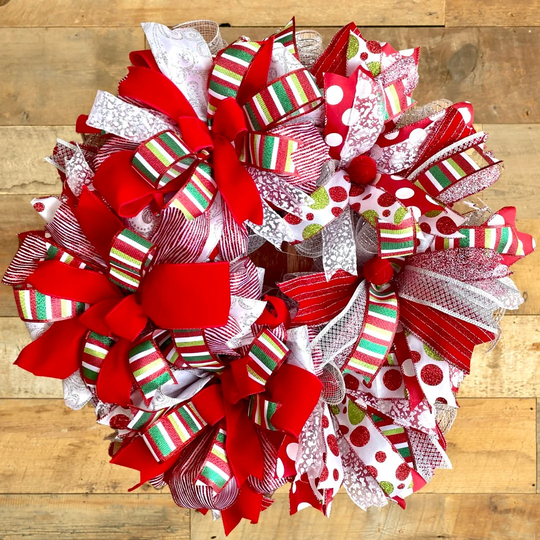 Red Velvet Christmas Wreath, Holiday Decomesh Wall Hanging, Seasonal Front Porch Decor, Mantel Festive Entryway Decoration