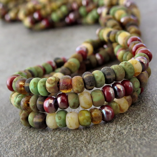 Matte Hollyberry 8/0 Czech Glass Seed Bead Mix 20 Inch Strand Size 8