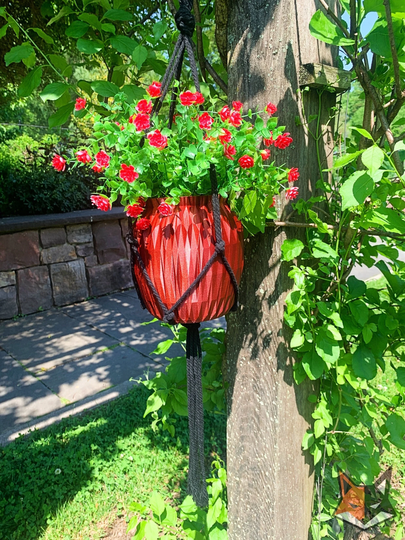 Indoor & Outdoor Hanging Plant Pot