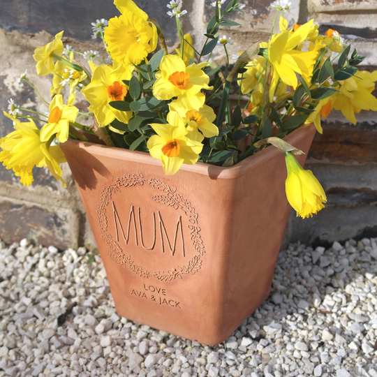 Personalised Engraved Wreath Flower Pot