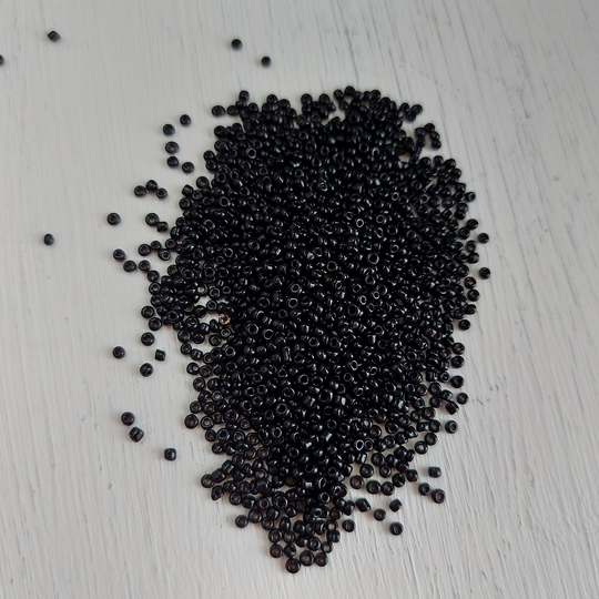 2mm Black Opaque Seed Beads, Glass Beads Rocailles, B334