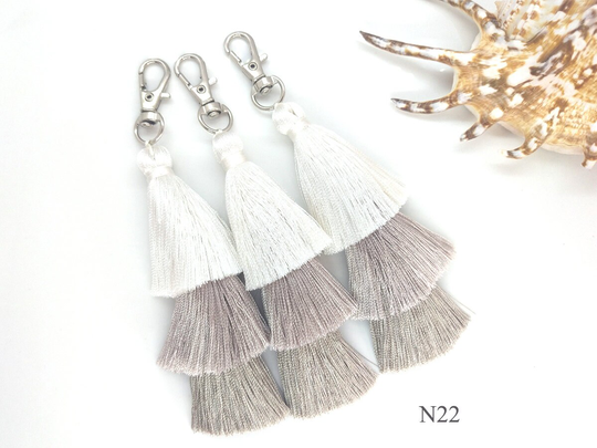 Taupe Tassel Keychain, Tassel Purse Charm, Bag Charm, Decoration, Keyring, Boho Accessory, Woman Keychains, Ombre