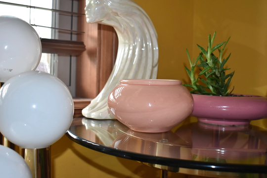 Vintage 1980S 80S Peach Pink Ufo Shaped Ceramic Glossy Glazed Planter Pot